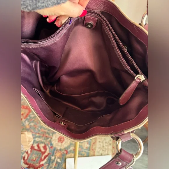 Coach Tan Shoulder Bag with Signature Design - Never Used - Picture 12 of 15